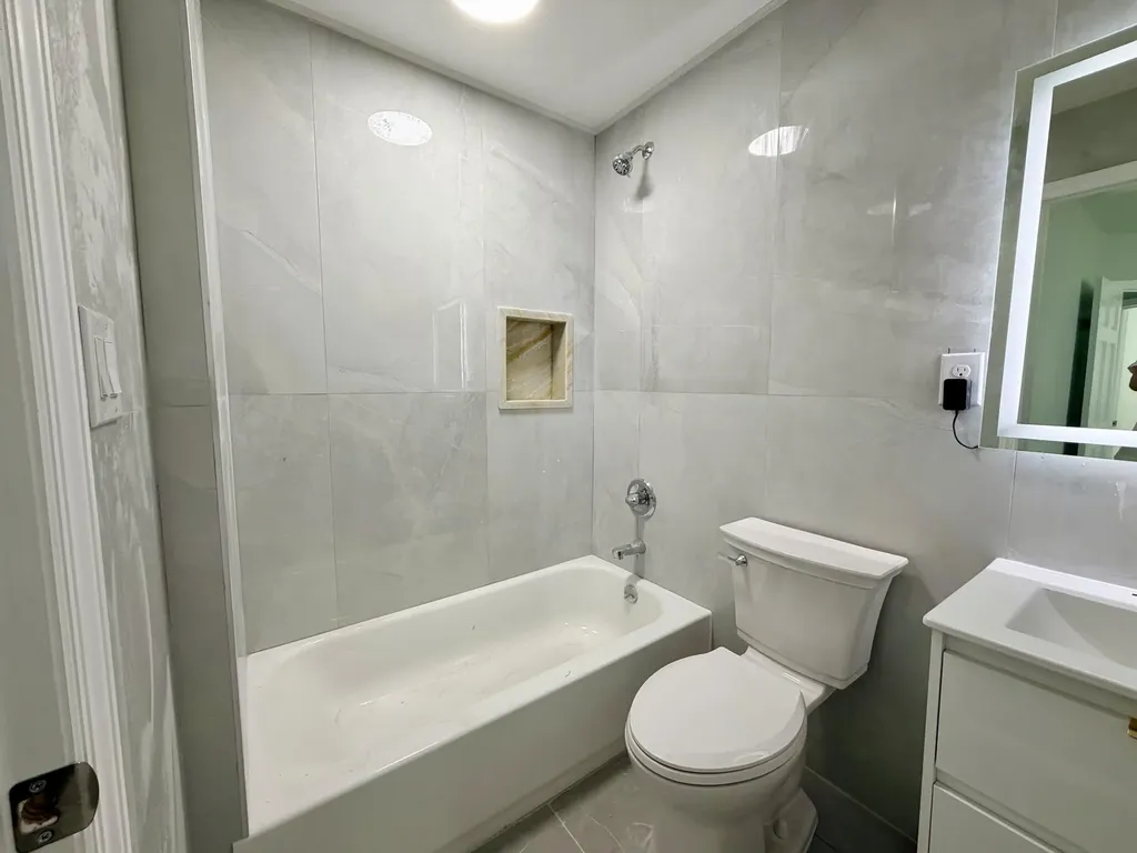341 Grosvenor Avenue Lexington KY 40508