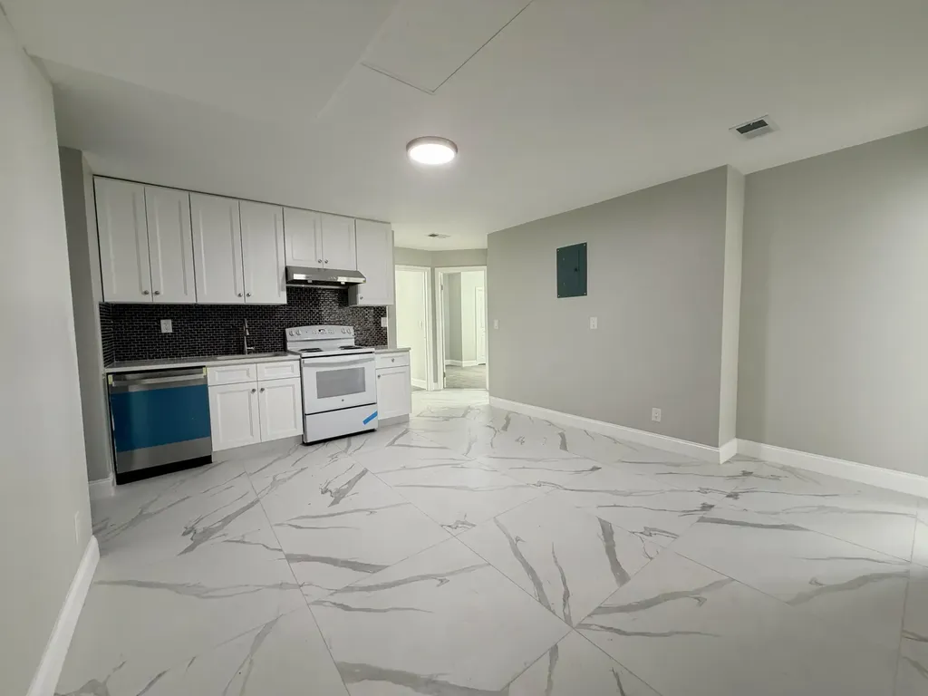 341 Grosvenor Avenue Lexington KY 40508