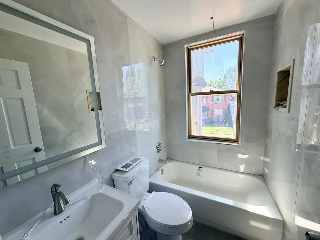 341 Grosvenor Avenue Lexington KY 40508