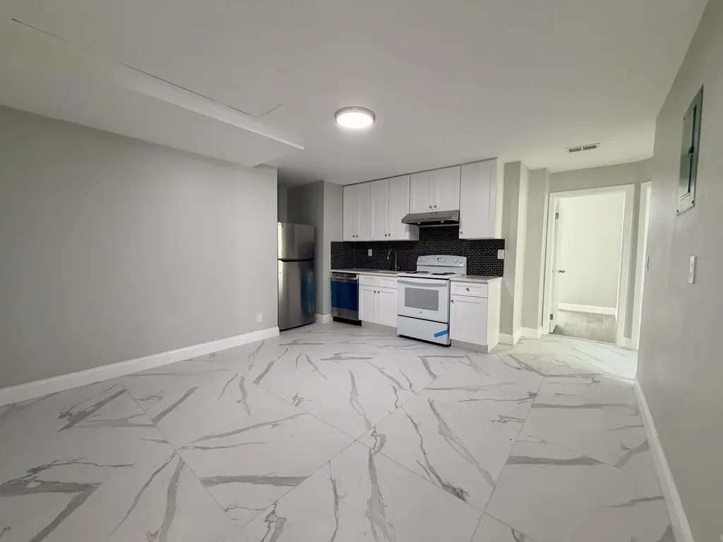 341 Grosvenor Avenue Lexington KY 40508