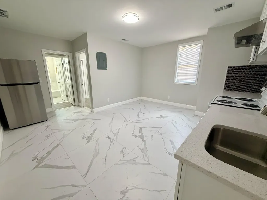 341 Grosvenor Avenue Lexington KY 40508