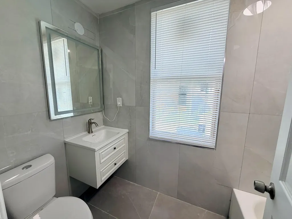 341 Grosvenor Avenue Lexington KY 40508
