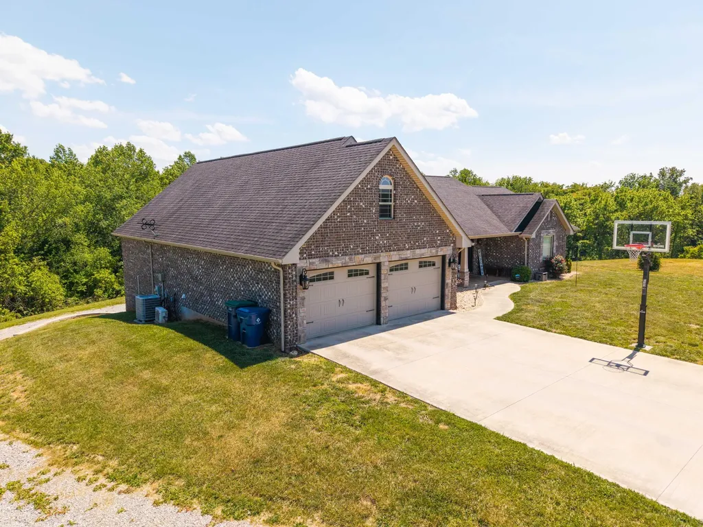 525 Slate Branch Spur Somerset KY 42503