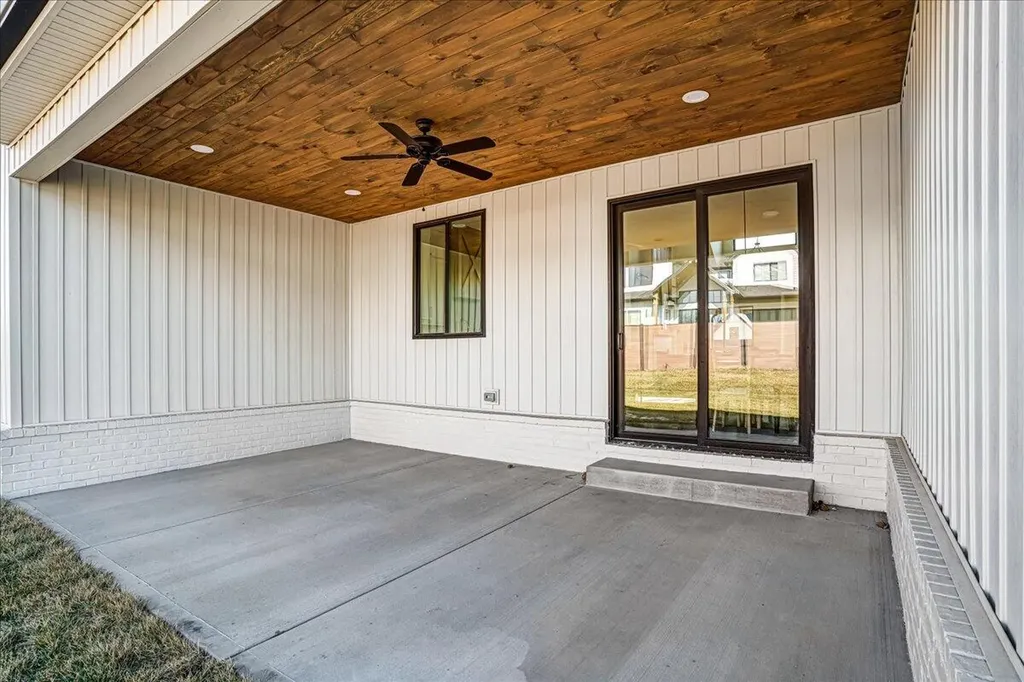 741 Azalea Lane Versailles KY 40383