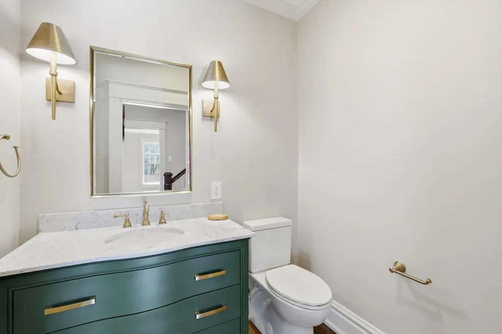 236 Clay Avenue Lexington KY 40502