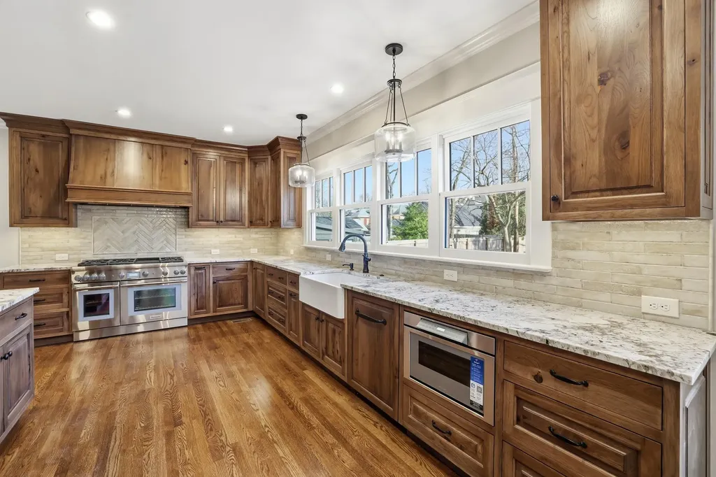 236 Clay Avenue Lexington KY 40502