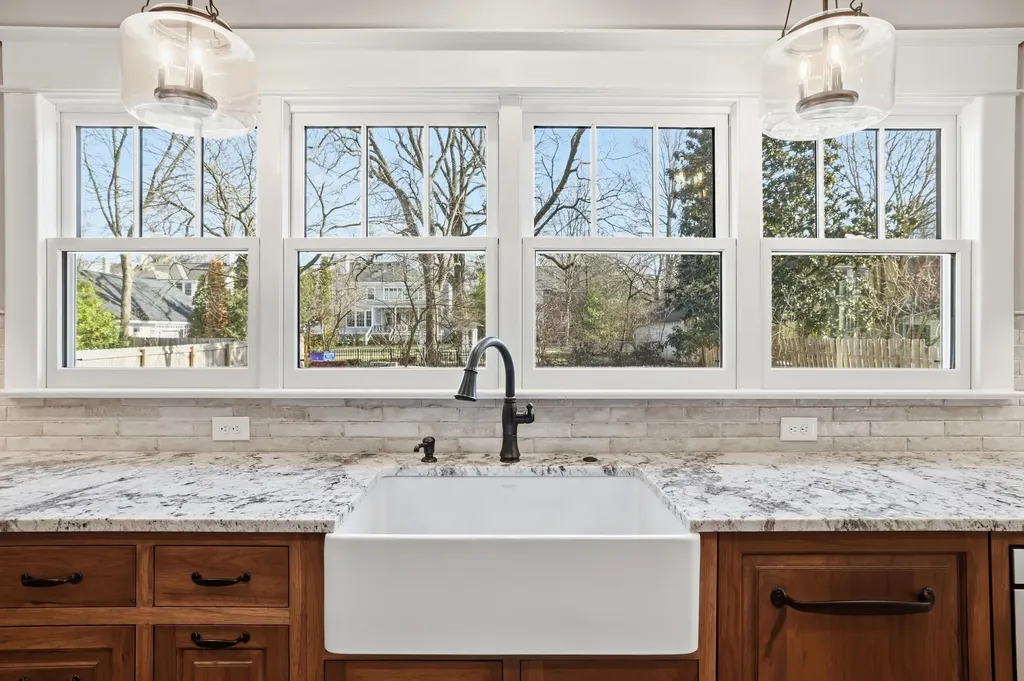 236 Clay Avenue Lexington KY 40502