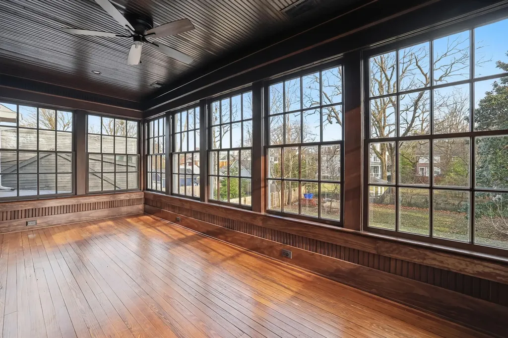 236 Clay Avenue Lexington KY 40502