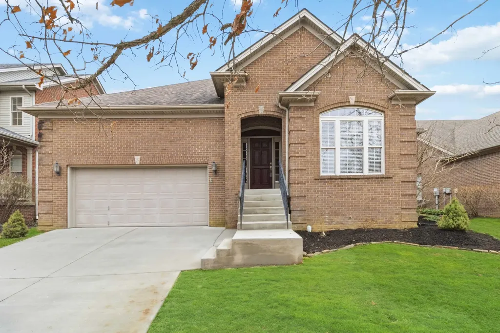 824 Livania Lane Lexington KY 40509