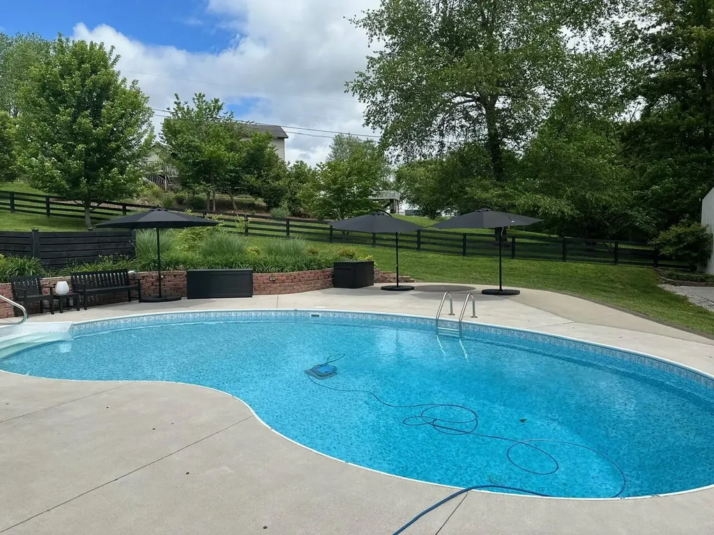 75 Ferry Hill Drive Somerset KY 42503