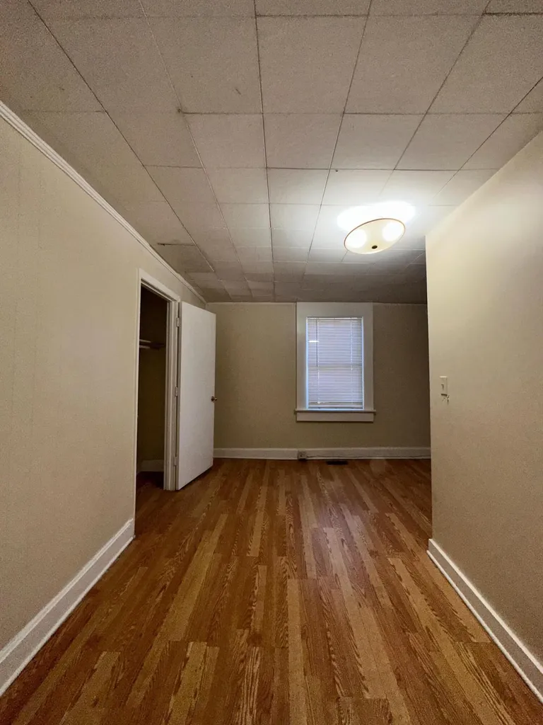 413 E Fourth Street Lexington KY 40508