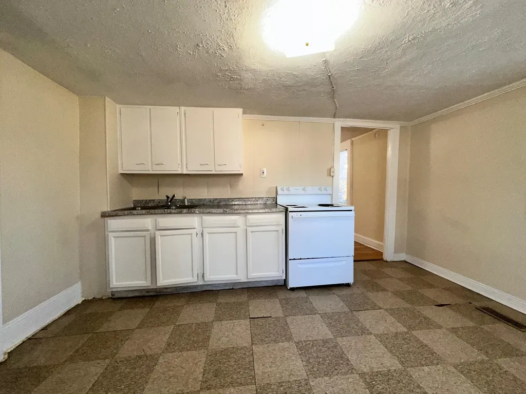 413 E Fourth Street Lexington KY 40508