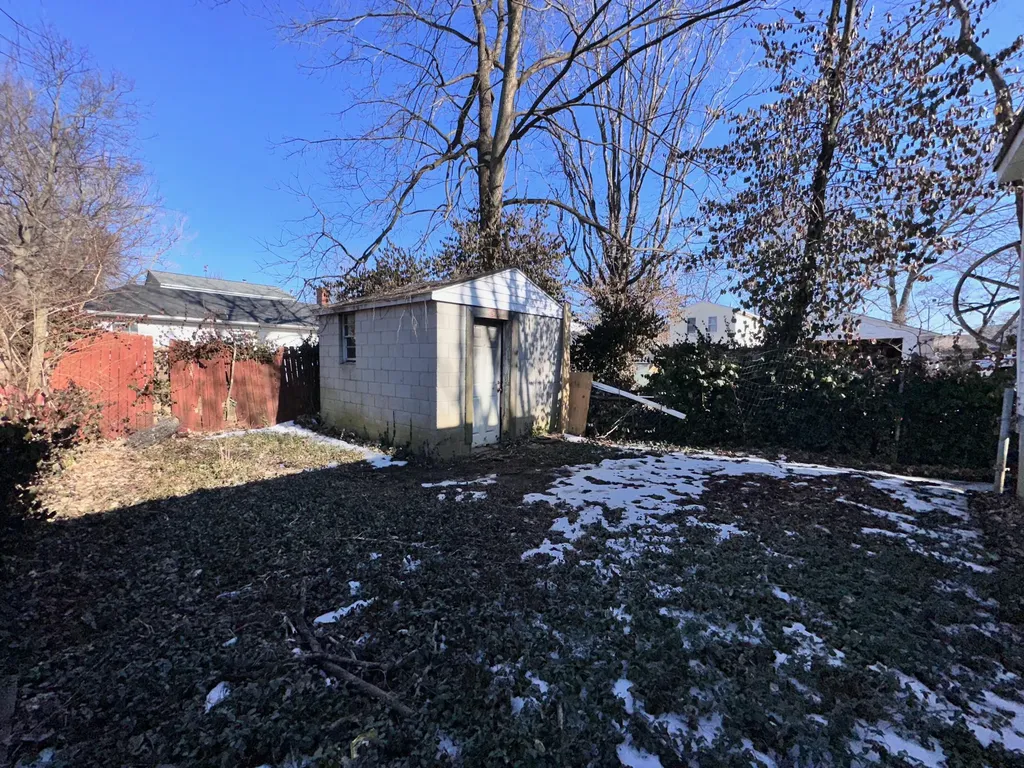 413 E Fourth Street Lexington KY 40508