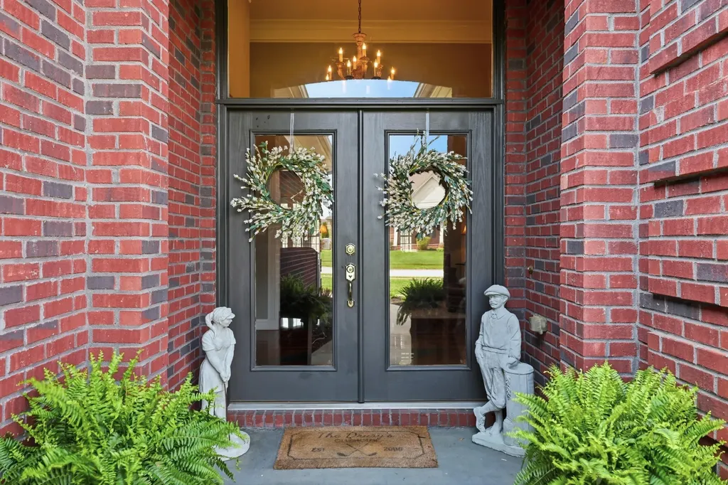 1056 Scenic Garden Lawrenceburg KY 40342