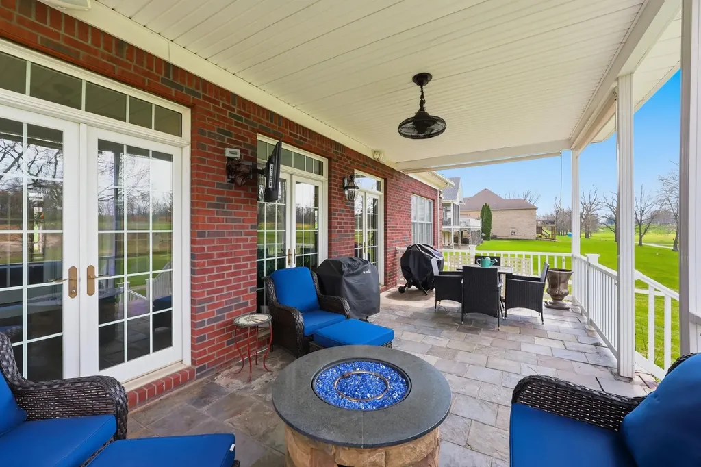 1056 Scenic Garden Lawrenceburg KY 40342
