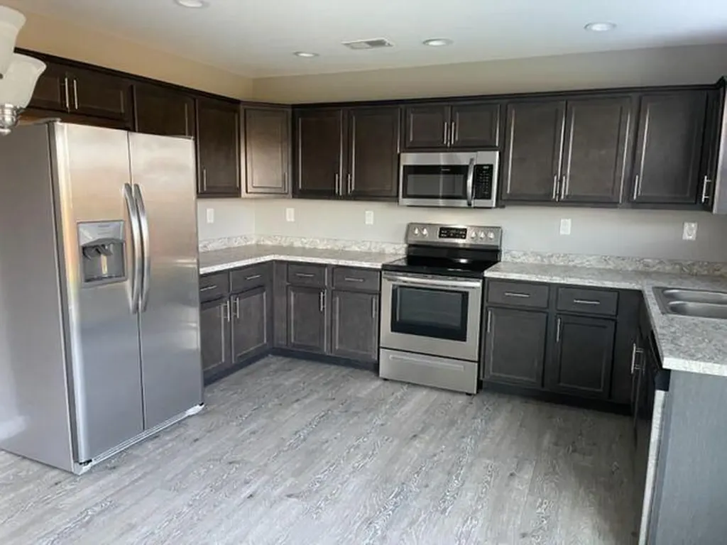 8125 Driftwood Lp Richmond KY 40475