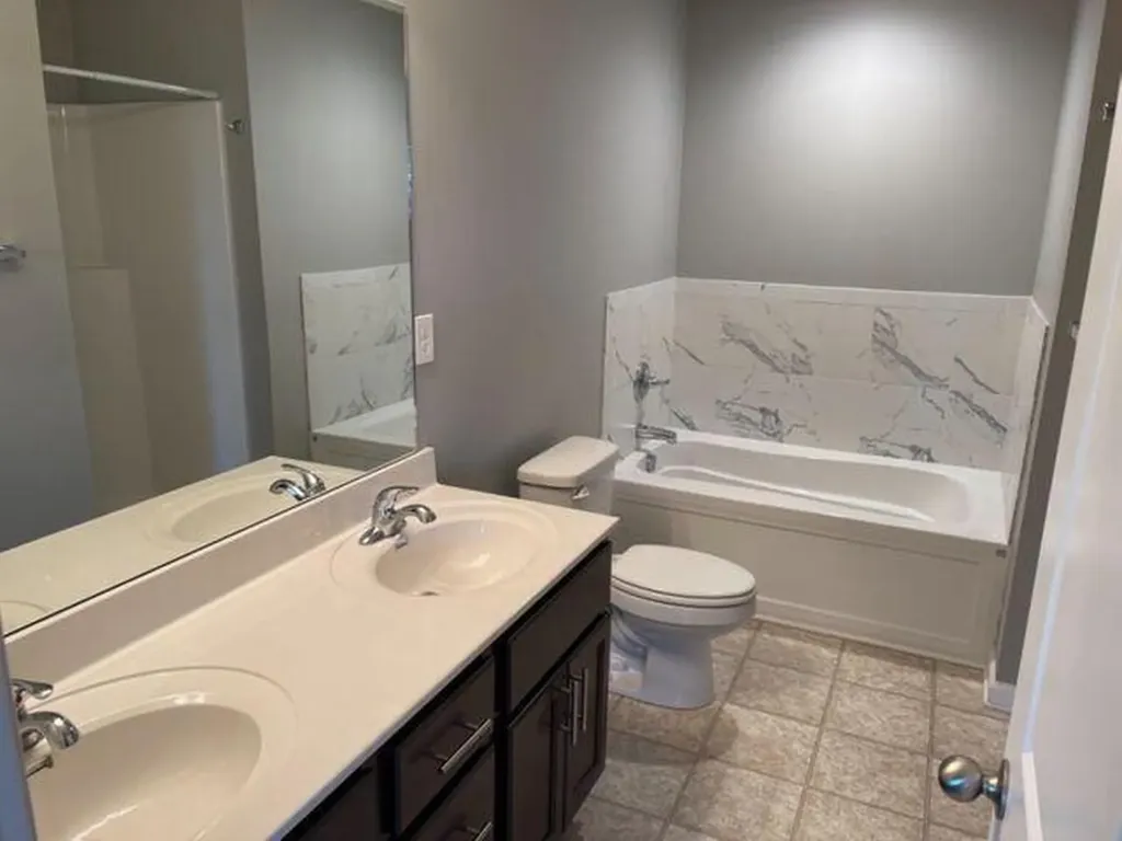 8125 Driftwood Lp Richmond KY 40475