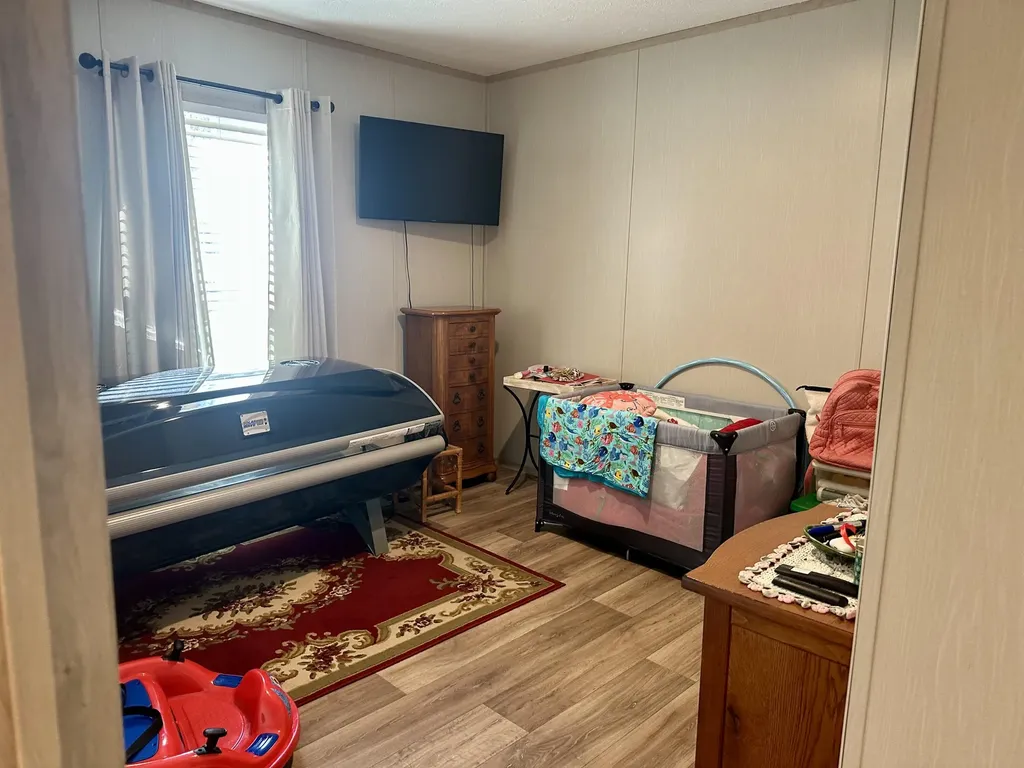 1192 Fount Hubbard Road London KY 40741