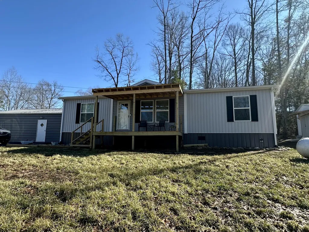 1192 Fount Hubbard Road London KY 40741