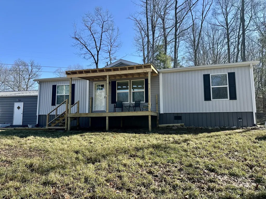 1192 Fount Hubbard Road London KY 40741