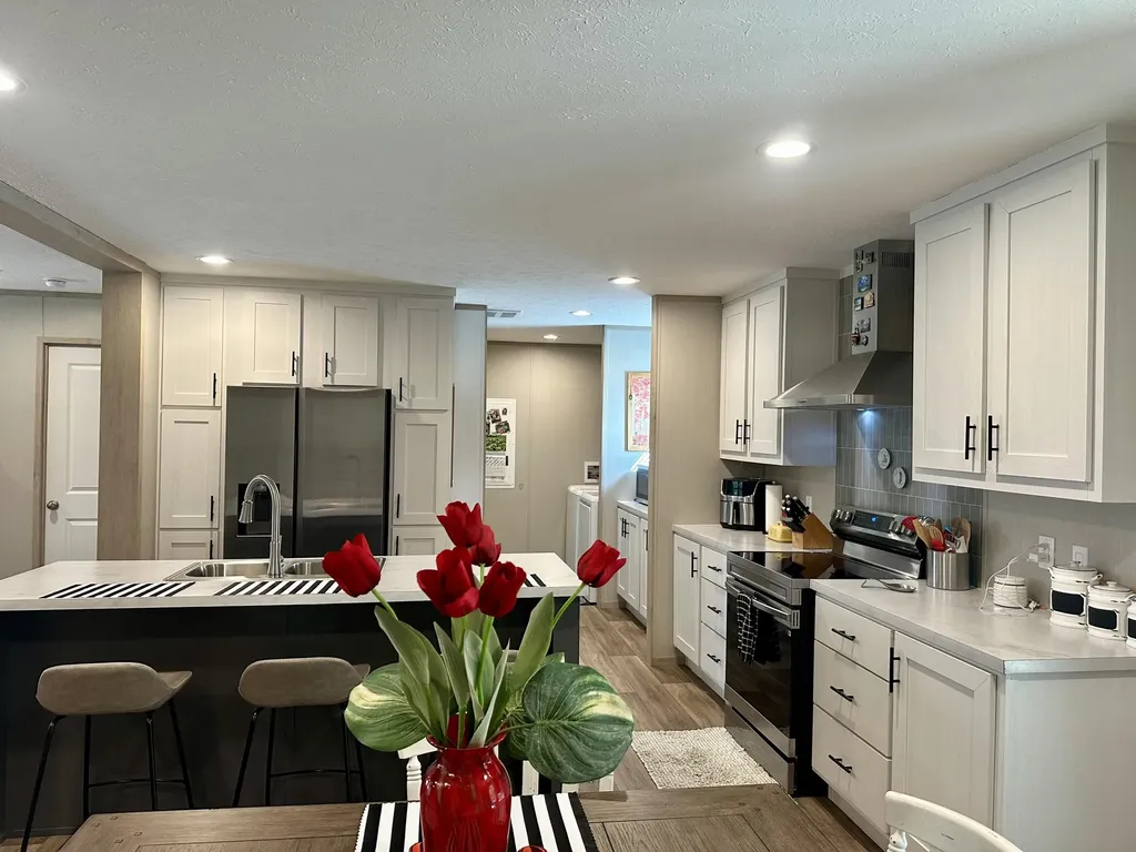 1192 Fount Hubbard Road London KY 40741