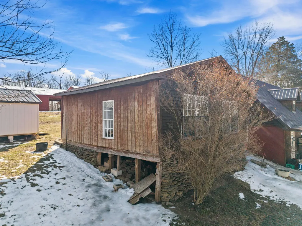 2138 Mudsock Road Hillsboro KY 41049