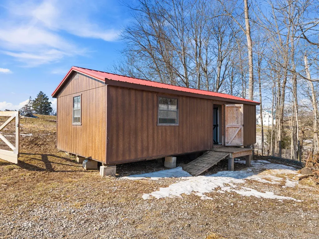 2138 Mudsock Road Hillsboro KY 41049