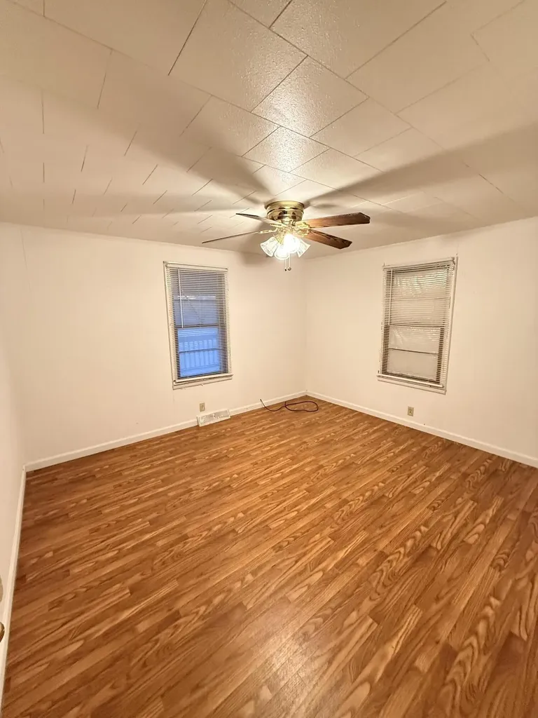 290 Ky-643 Waynesburg KY 40489