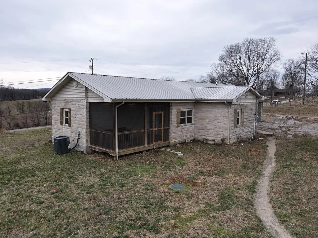 1169 Old Bethel Church Road Monticello KY 42633