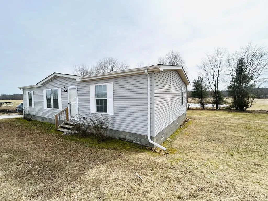 1171 Flat Lick Road London KY 40744