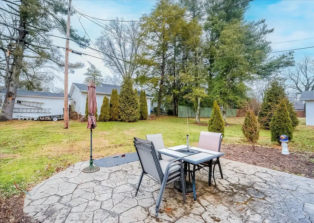 108 Greenview Drive Lawrenceburg KY 40342