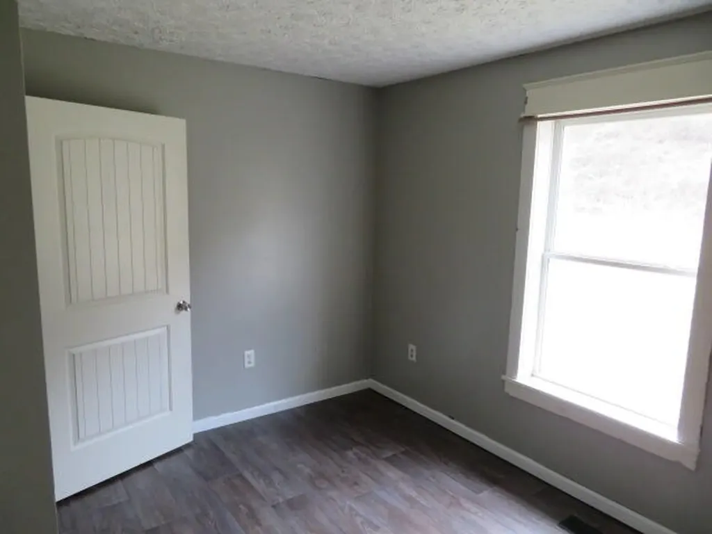 566 Lantern Way Frenchburg KY 40322