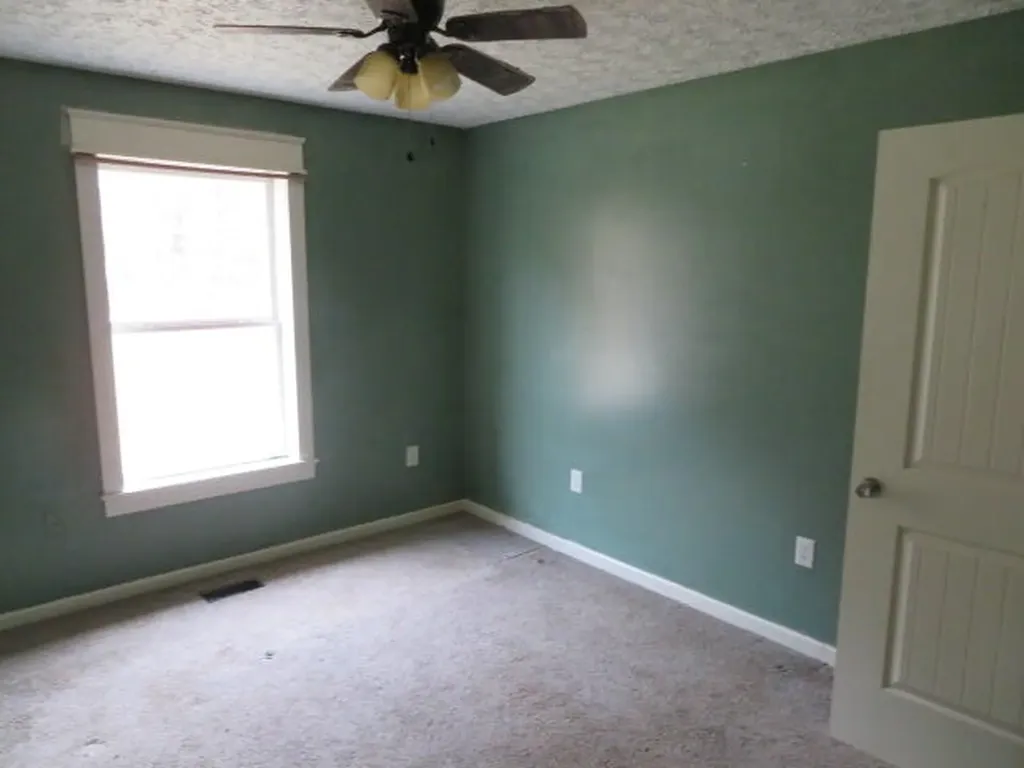 566 Lantern Way Frenchburg KY 40322