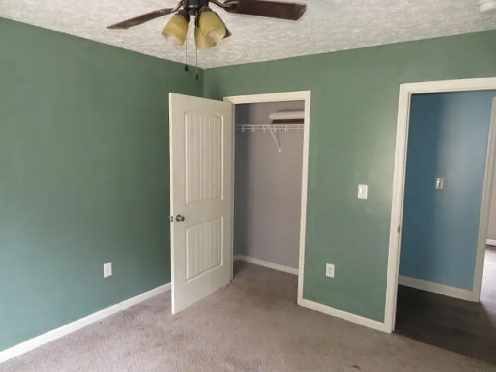 566 Lantern Way Frenchburg KY 40322