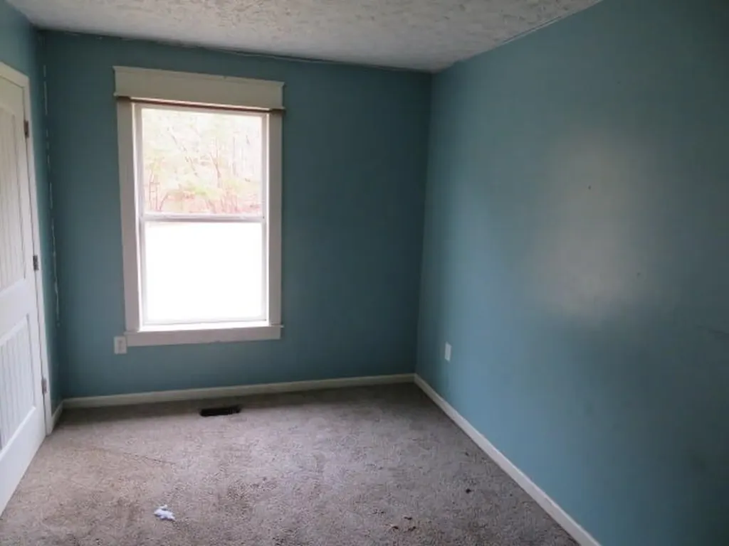 566 Lantern Way Frenchburg KY 40322