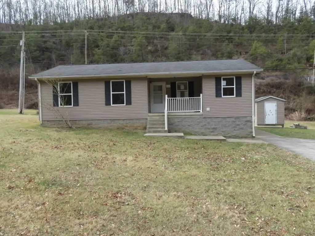 566 Lantern Way Frenchburg KY 40322