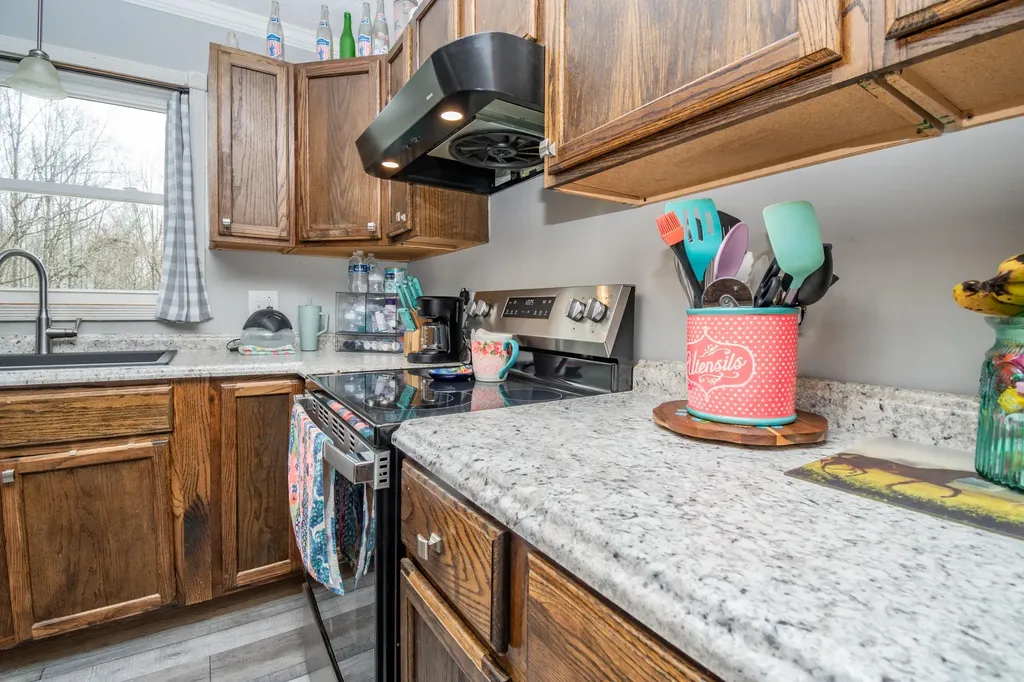 1104 Short Hollow Road Beattyville KY 41311