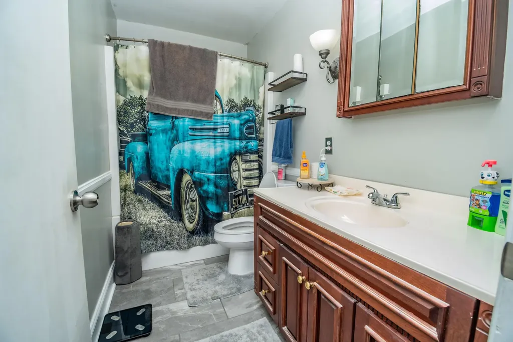 1104 Short Hollow Road Beattyville KY 41311