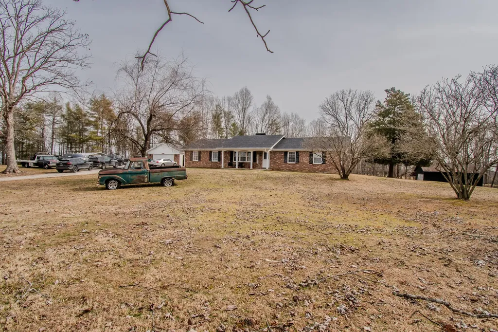 1104 Short Hollow Road Beattyville KY 41311