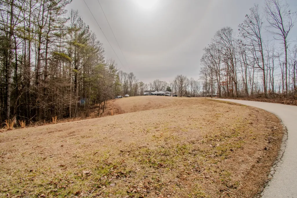 1104 Short Hollow Road Beattyville KY 41311