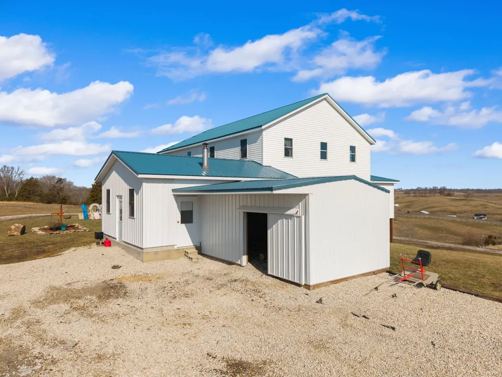 2066 Mudsock Road Hillsboro KY 41049