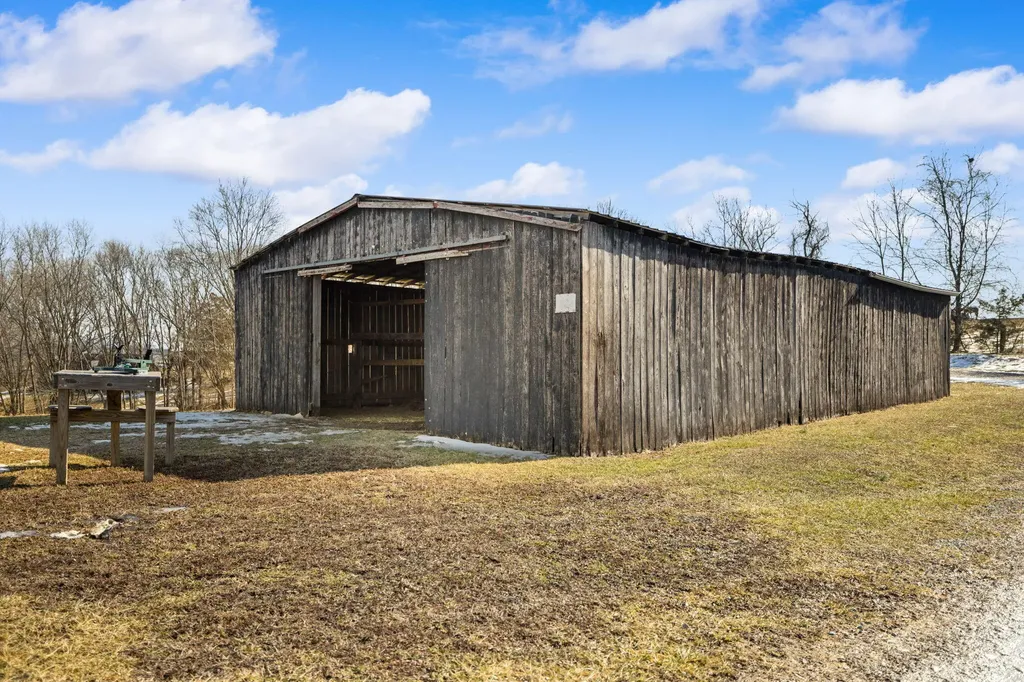 2066 Mudsock Road Hillsboro KY 41049