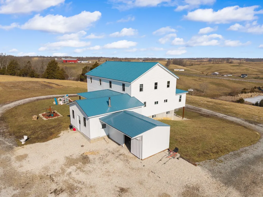 2066 Mudsock Road Hillsboro KY 41049