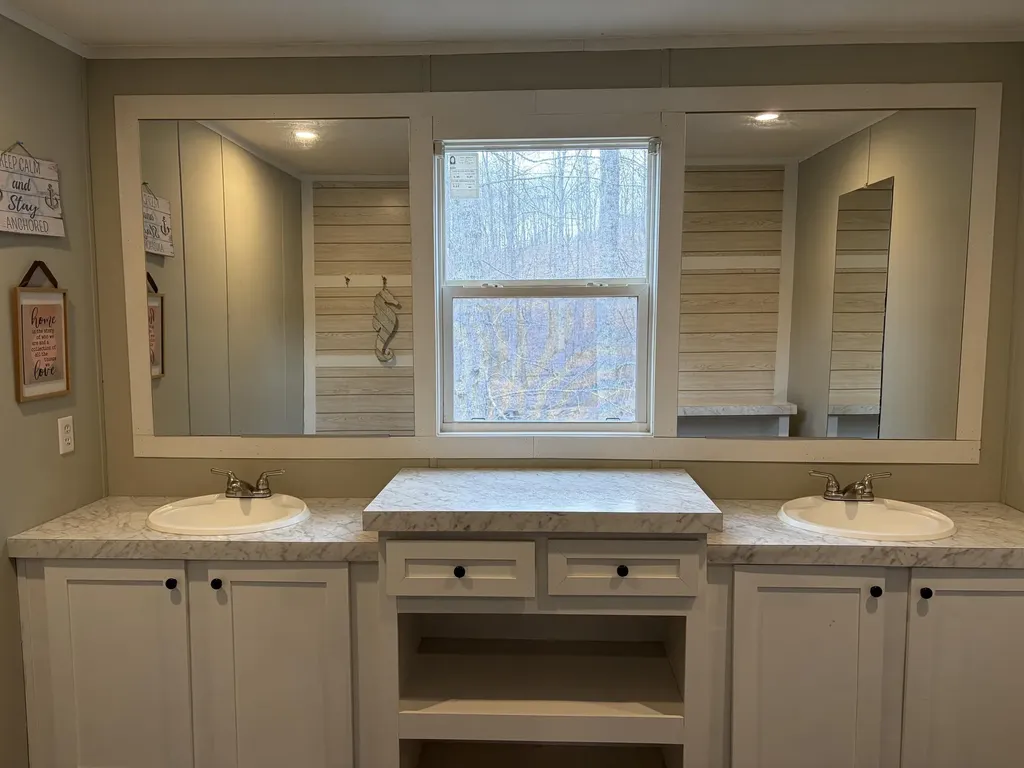 171 Acorn Lane Corbin KY 40701
