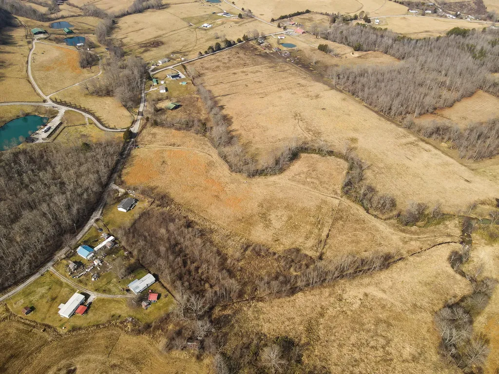 9999 Little Wolf Creek Road Williamsburg KY 40769