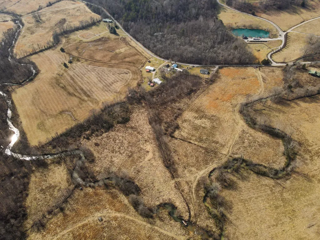 9999 Little Wolf Creek Road Williamsburg KY 40769