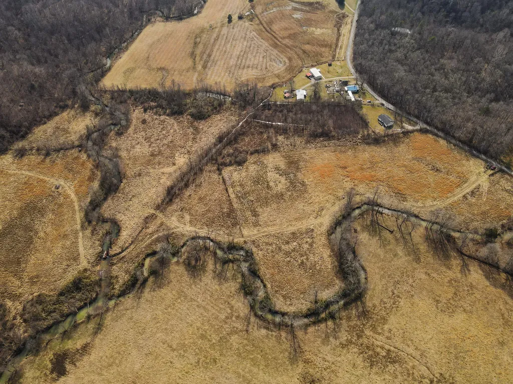 9999 Little Wolf Creek Road Williamsburg KY 40769