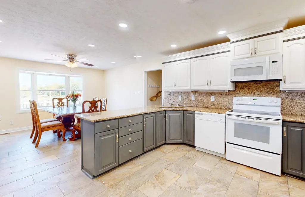 3578 Delaney Ferry Road Versailles KY 40383