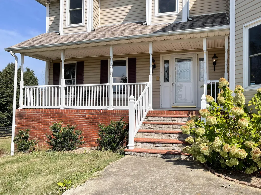 3578 Delaney Ferry Road Versailles KY 40383