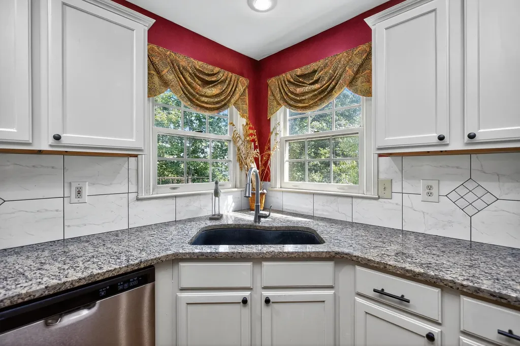 221 N Homestead Lane Lancaster KY 40444